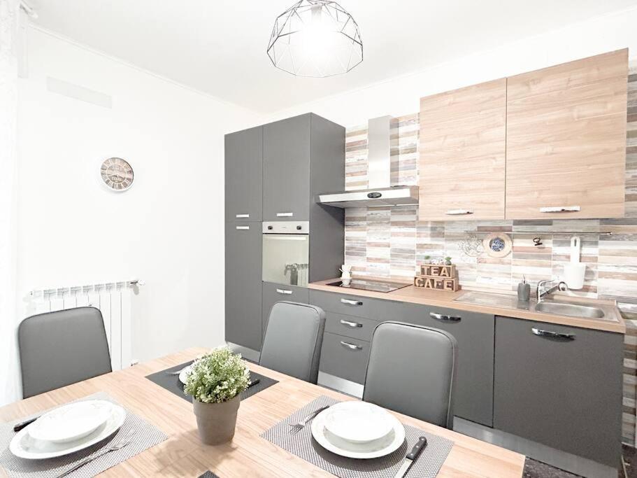 Apartament Free Parking - Elegante Casa Con Wifi -Smarttv Savona Zewnętrze zdjęcie